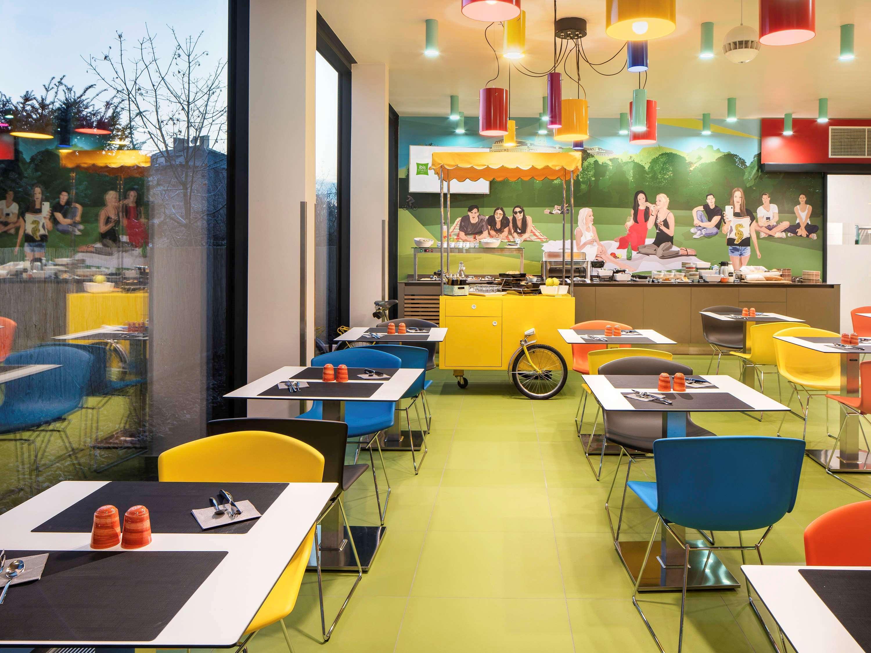 Ibis Styles Budapest Citywest Exterior foto
