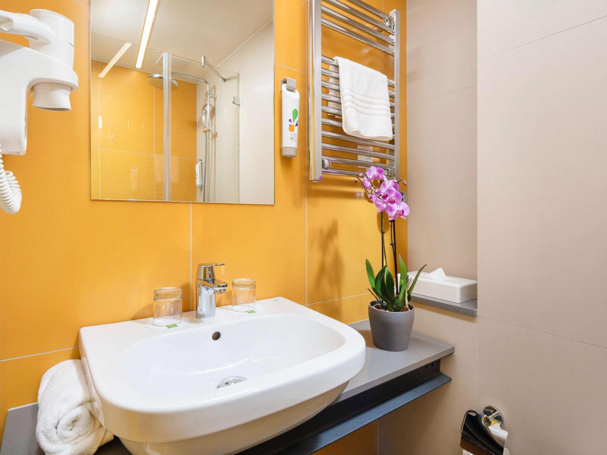 Ibis Styles Budapest Citywest Exterior foto