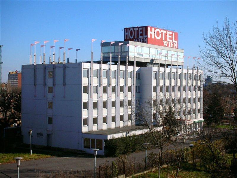 Ibis Styles Budapest Citywest Exterior foto